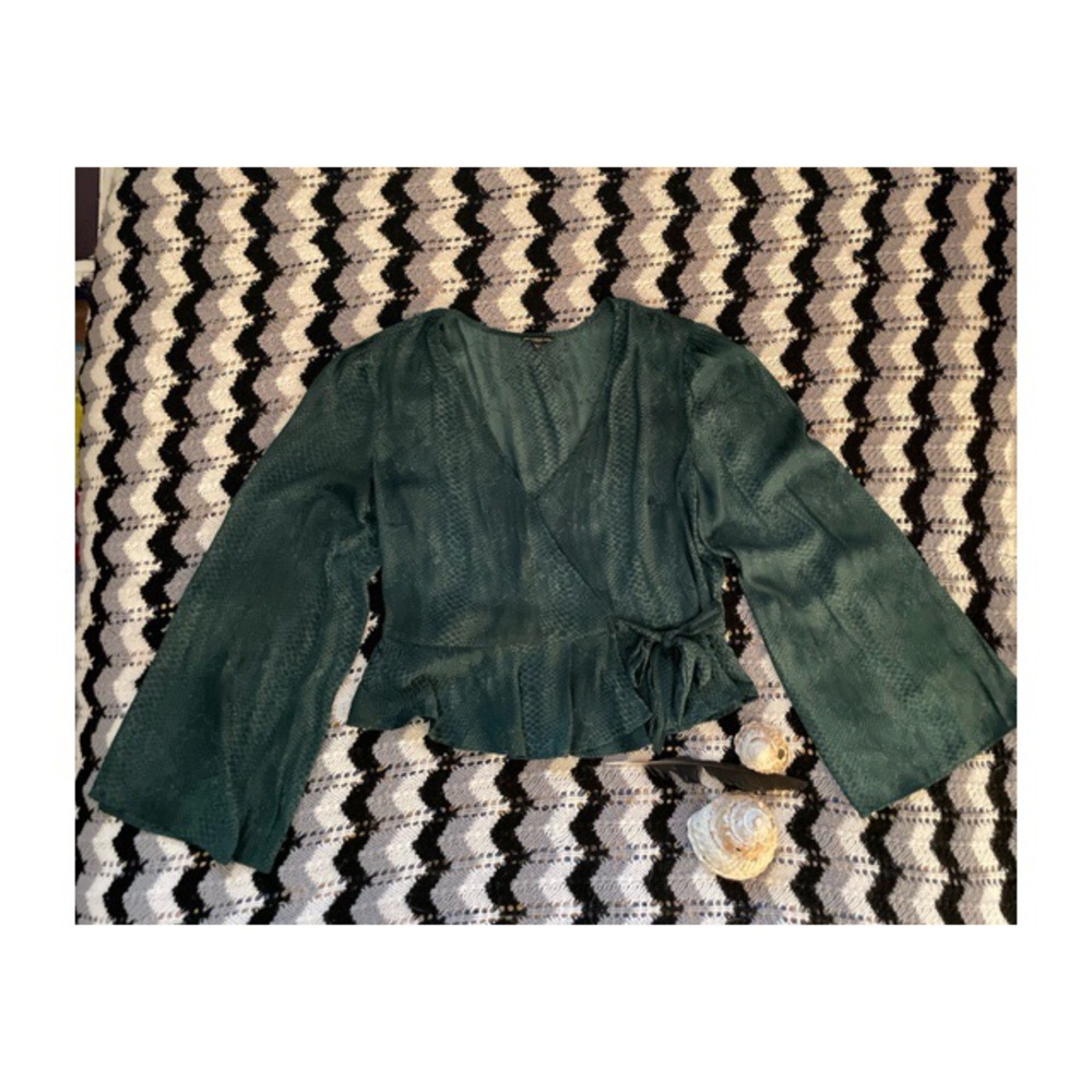 Guess Green ‘Snakeskin’ Top